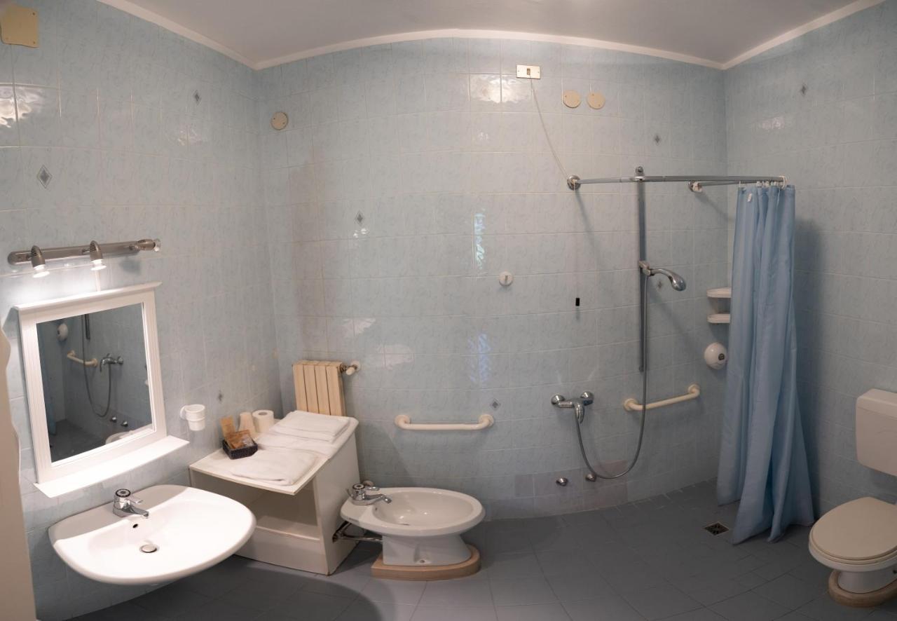 Hotel Valle Verde - Rent Ski & Bike Tarvisio Bagian luar foto