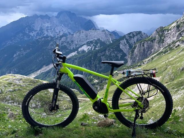 Hotel Valle Verde - Rent Ski & Bike Tarvisio Bagian luar foto